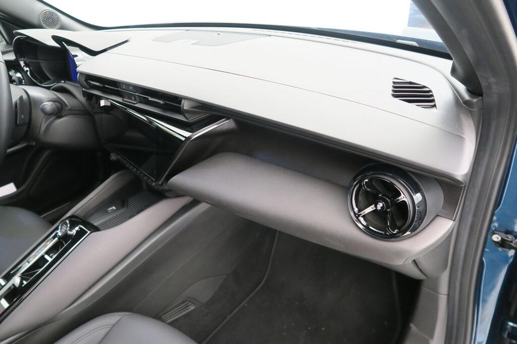 Alfa Romeo Junior Ibrida Speciale 100kW (136CV) 14