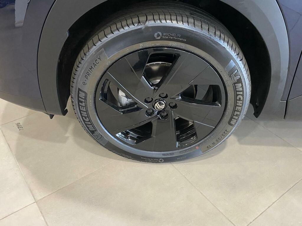 Citroën C5 Aircross HYBRID 107kW (145CV) e-DCS6 Max 9