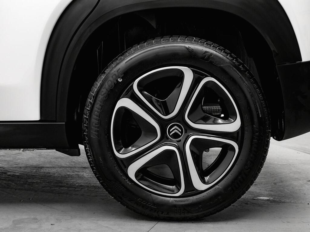 Citroën C3 Aircross PureTech 81kW (110CV) S&S 6v Live Pack 11