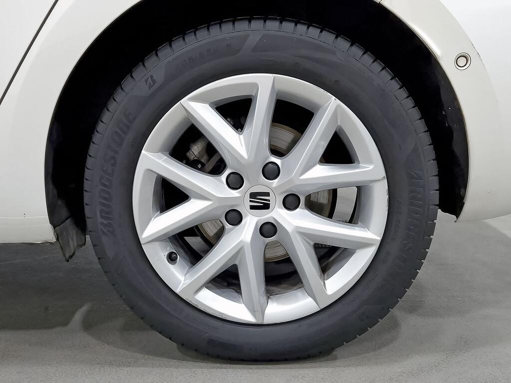 Seat Leon 2.0 TDI 110kW DSG-7 Style Go 10