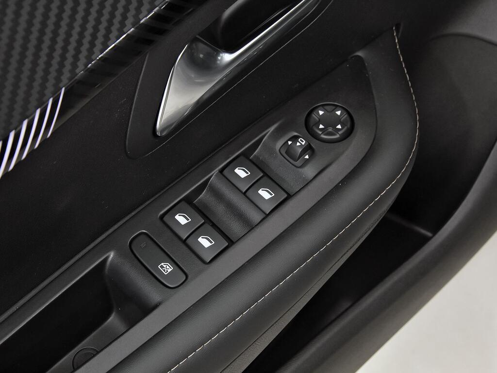 Peugeot 208 Allure HYBRID 100 eDCS6 12