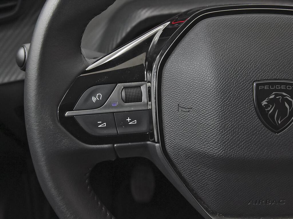 Peugeot 208 Active Puretech 100 15