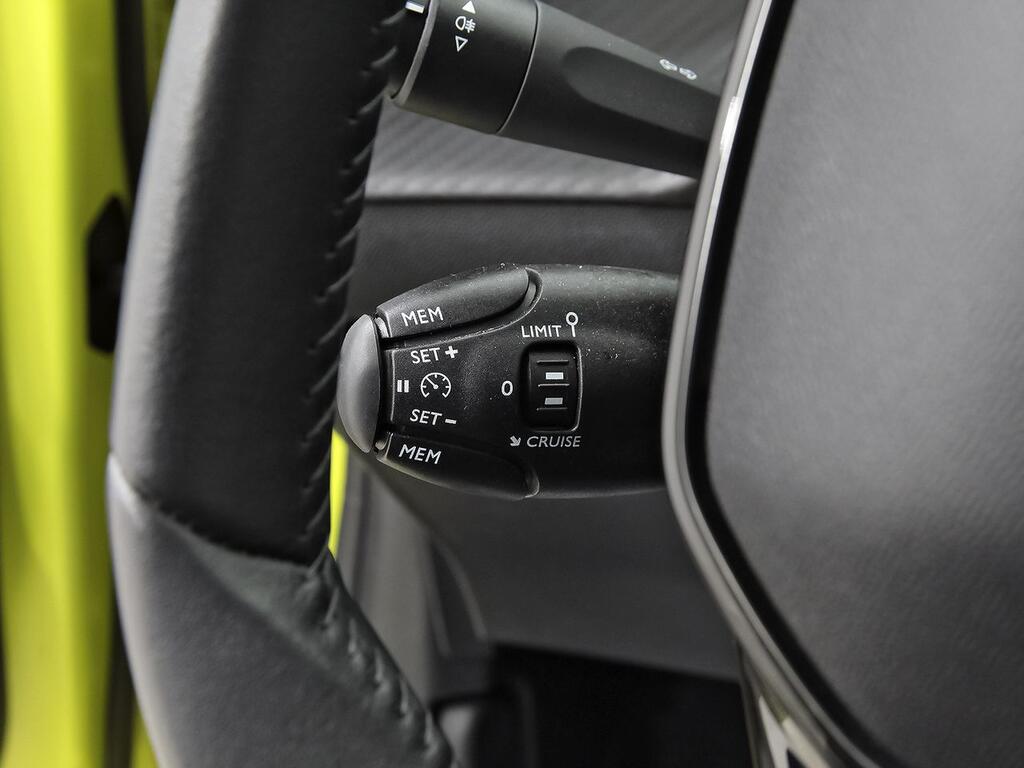 Peugeot 208 Active Puretech 100 13