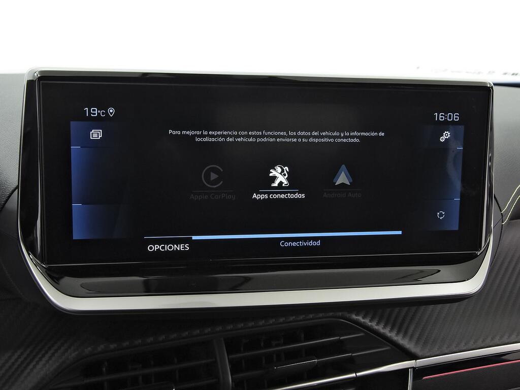 Peugeot 2008 GT Puretech 130 S&S 6 Vel. MAN 23