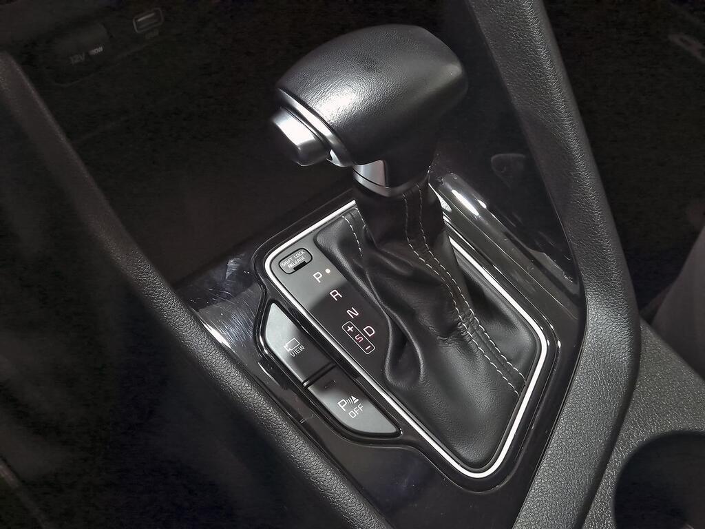 Kia Niro 1.6 GDi HEV 104kW (141CV) Drive 27