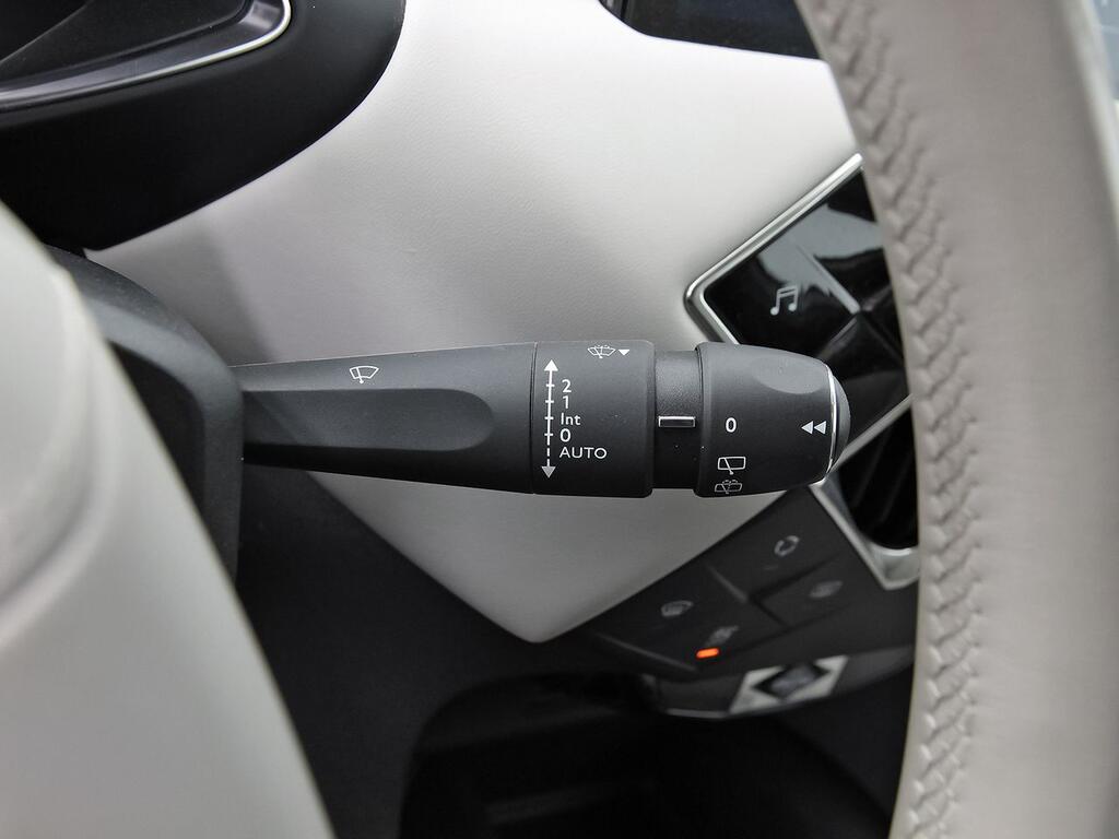 DS DS 3 PureTech 73 kW Manual CONNECTED CHIC 16