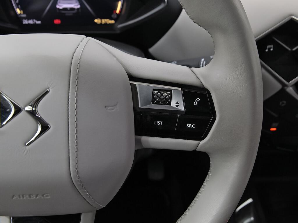 DS DS 3 PureTech 73 kW Manual CONNECTED CHIC 18