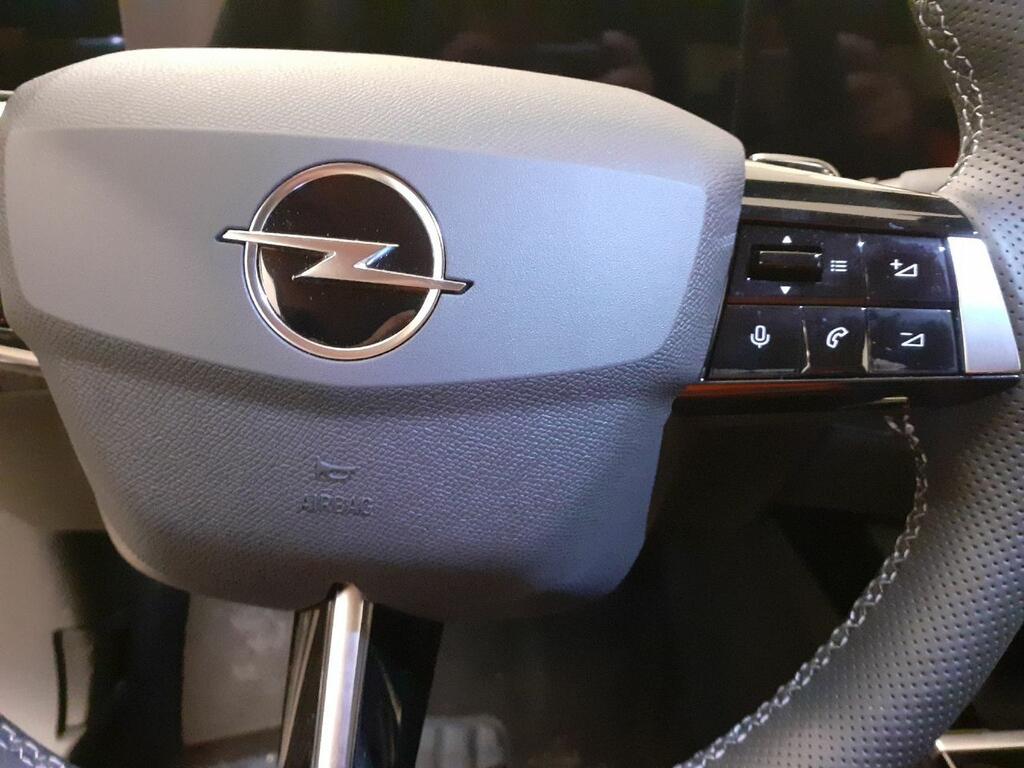 Opel Astra 1.6T Hybrid 132kW (180CV) Elegance Auto 10