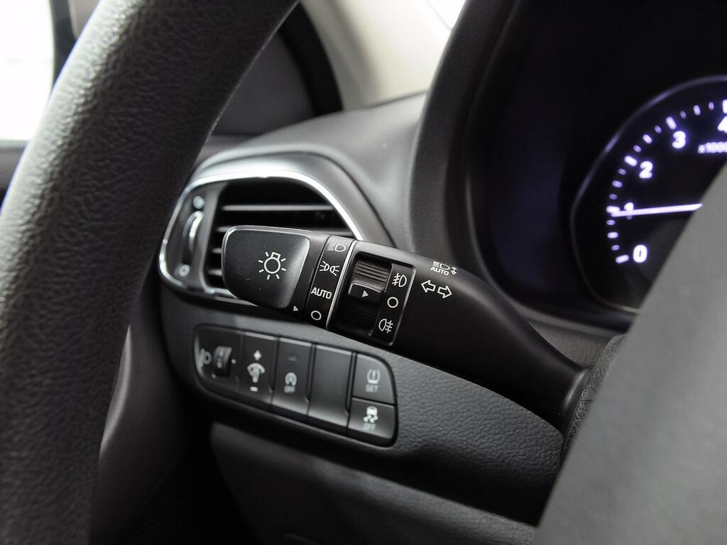 Hyundai i30 1.5 DPI Essence 15