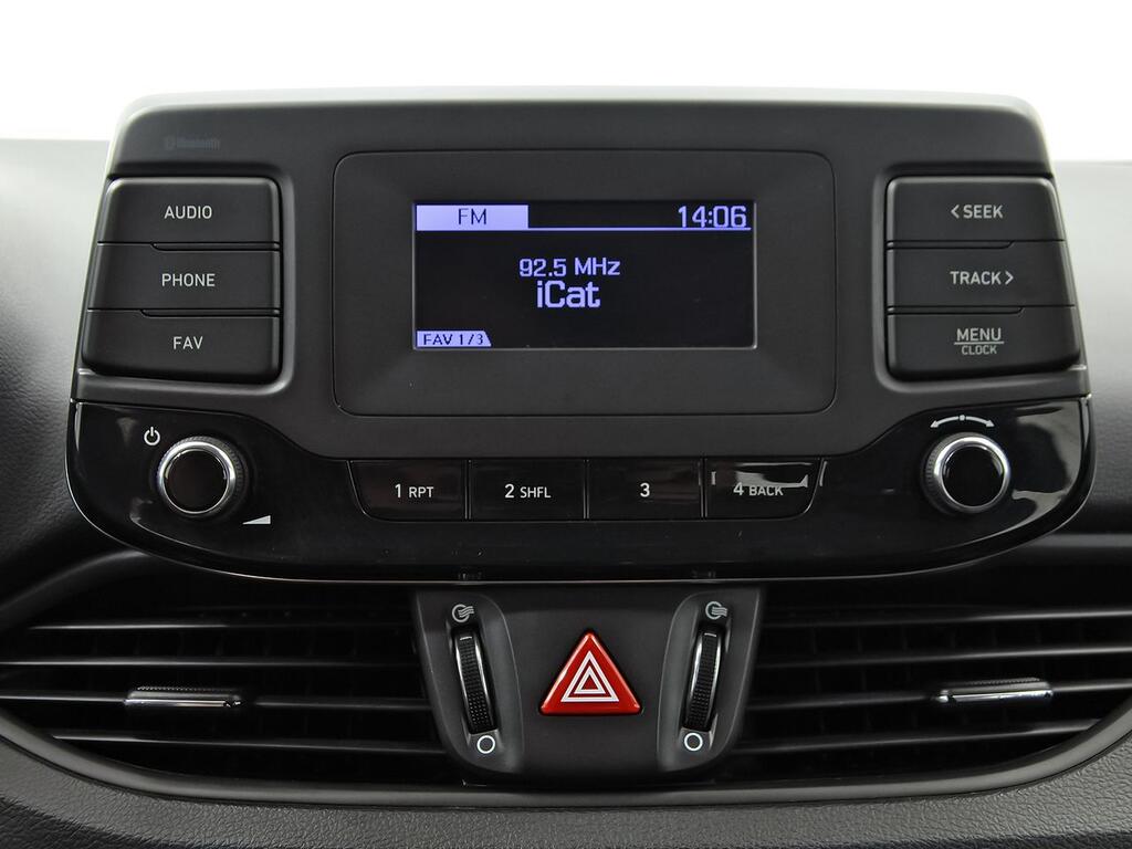 Hyundai i30 1.5 DPI Essence 20