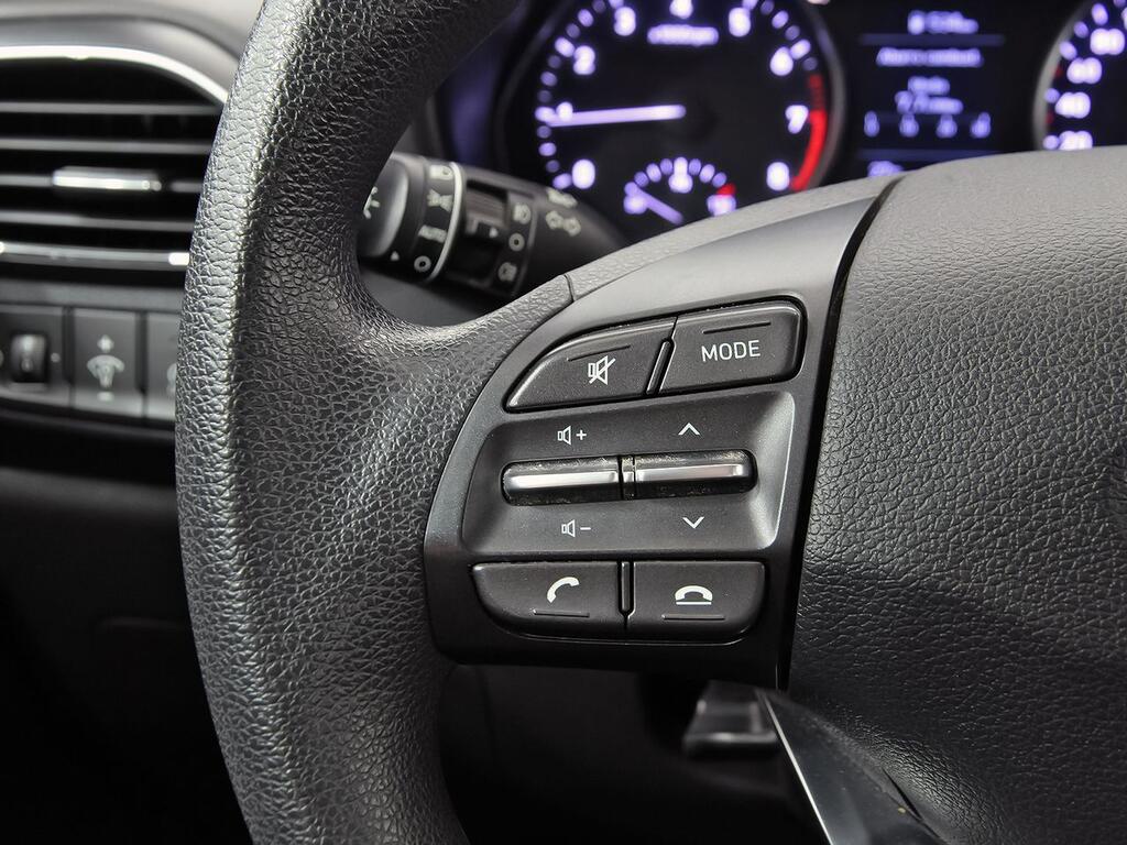 Hyundai i30 1.5 DPI Essence 17