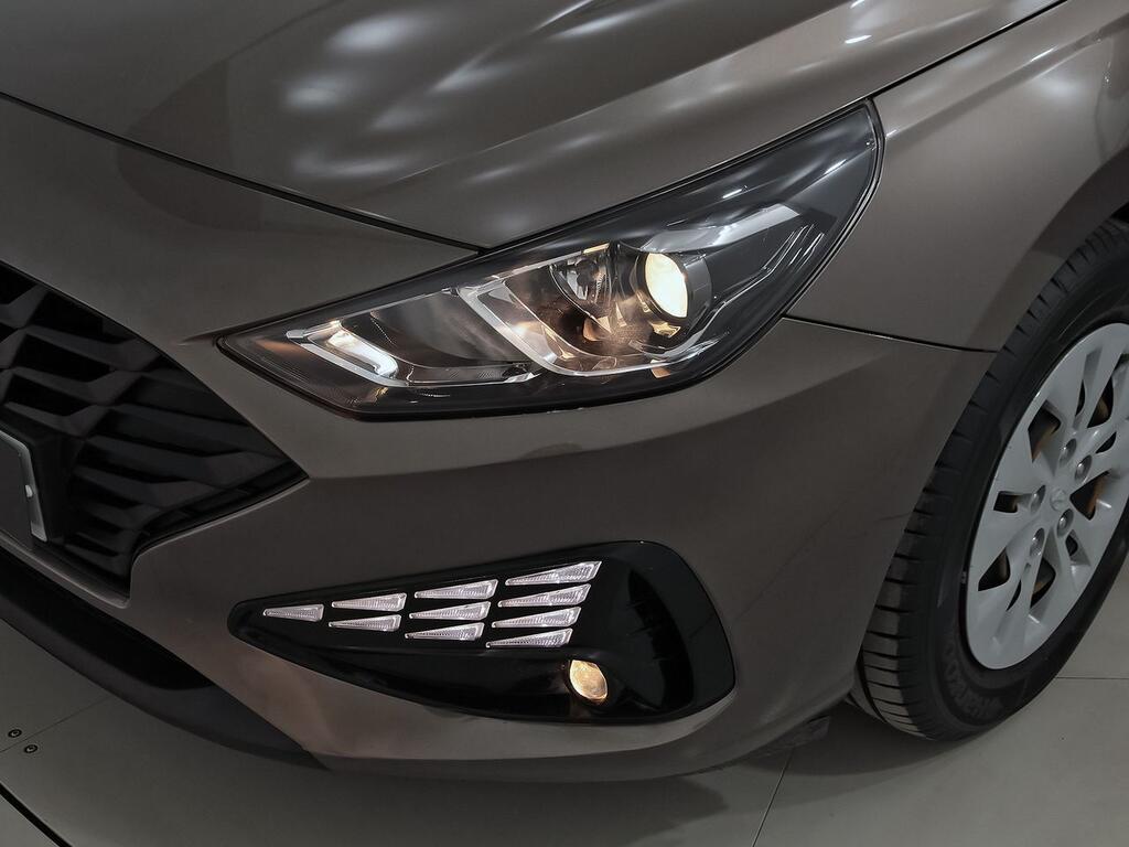 Hyundai i30 1.5 DPI Essence 27