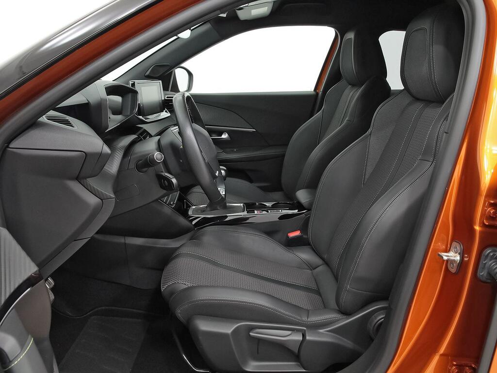 Peugeot 2008 GT Puretech 130 S&S 6 Vel. MAN 8