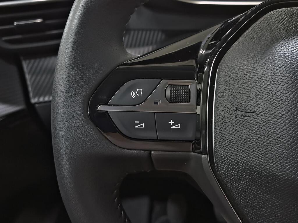 Peugeot 208 BlueHDi 73kW (100CV) Allure Pack 16