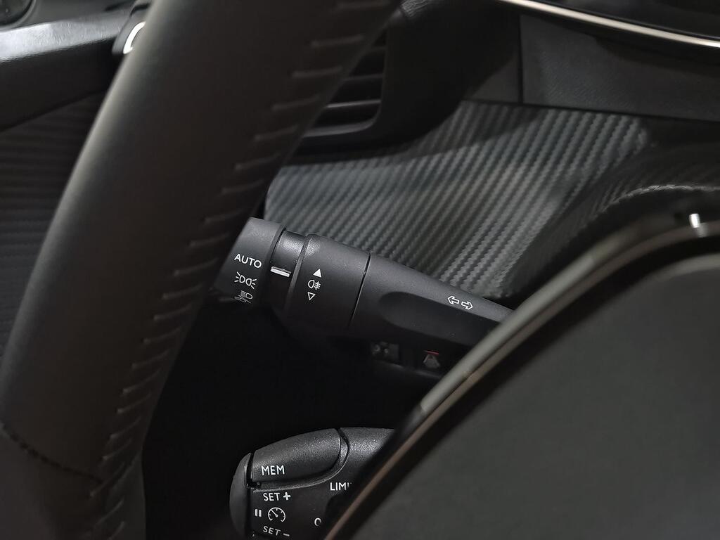 Peugeot 208 BlueHDi 73kW (100CV) Allure Pack 13