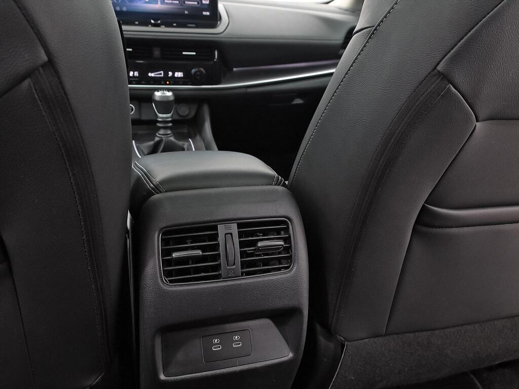 Nissan Qashqai DIG-T 103kW N-Connecta 33