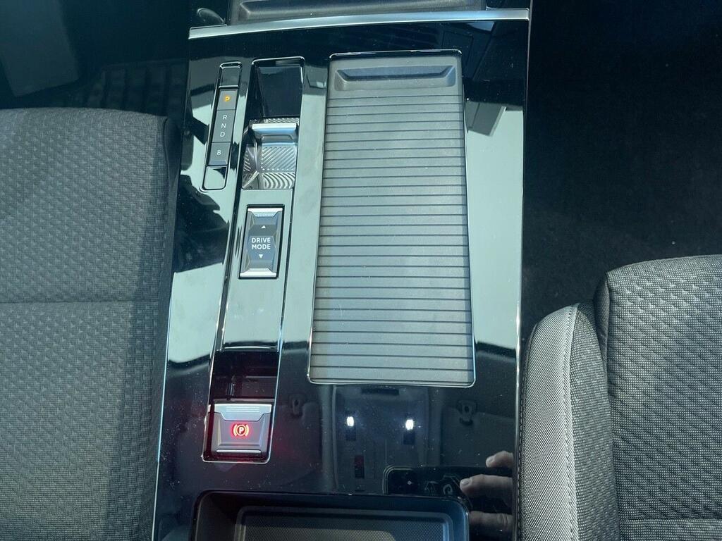 Opel Astra 1.6T Hybrid 132kW (180CV) Edition Auto 10