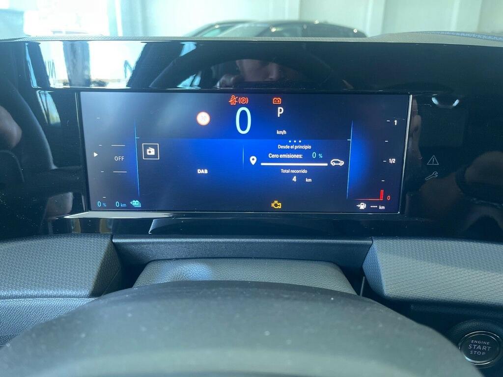 Opel Astra 1.6T Hybrid 132kW (180CV) Edition Auto 11