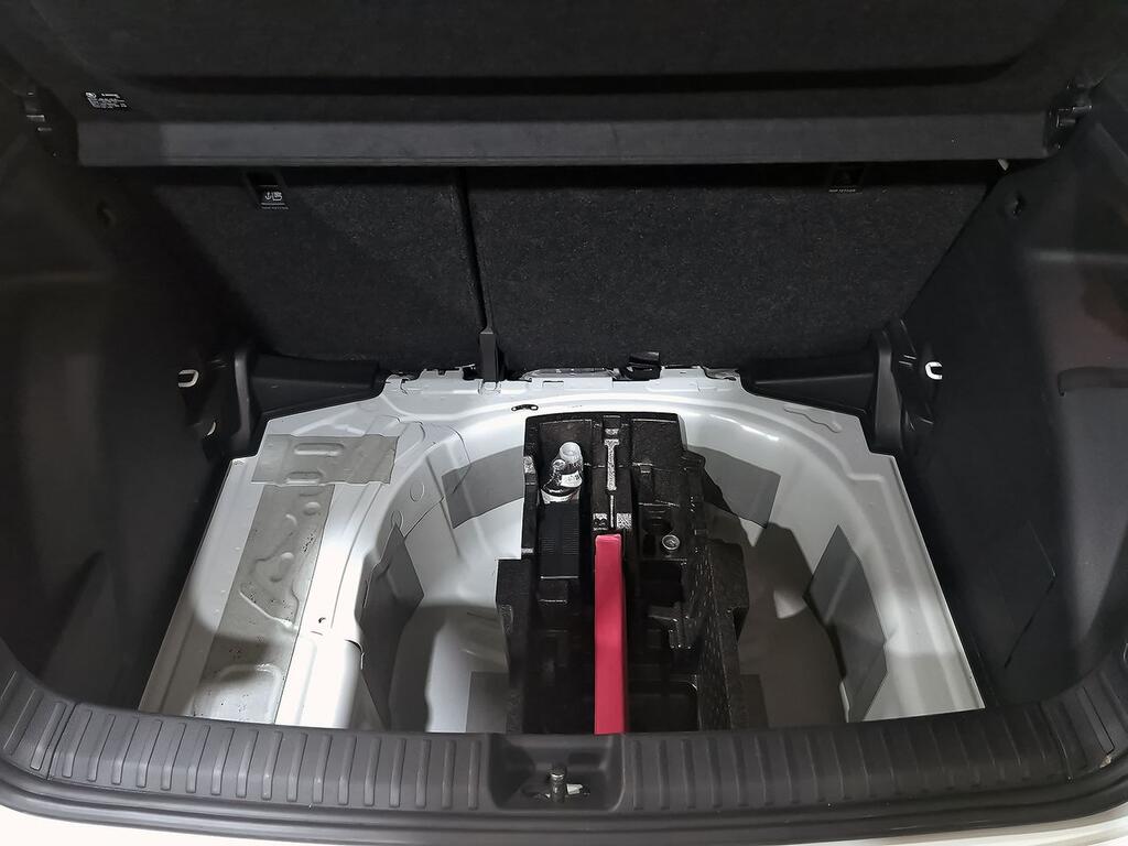 Skoda Fabia 1.0 MPI 59KW (80CV) Selection 31