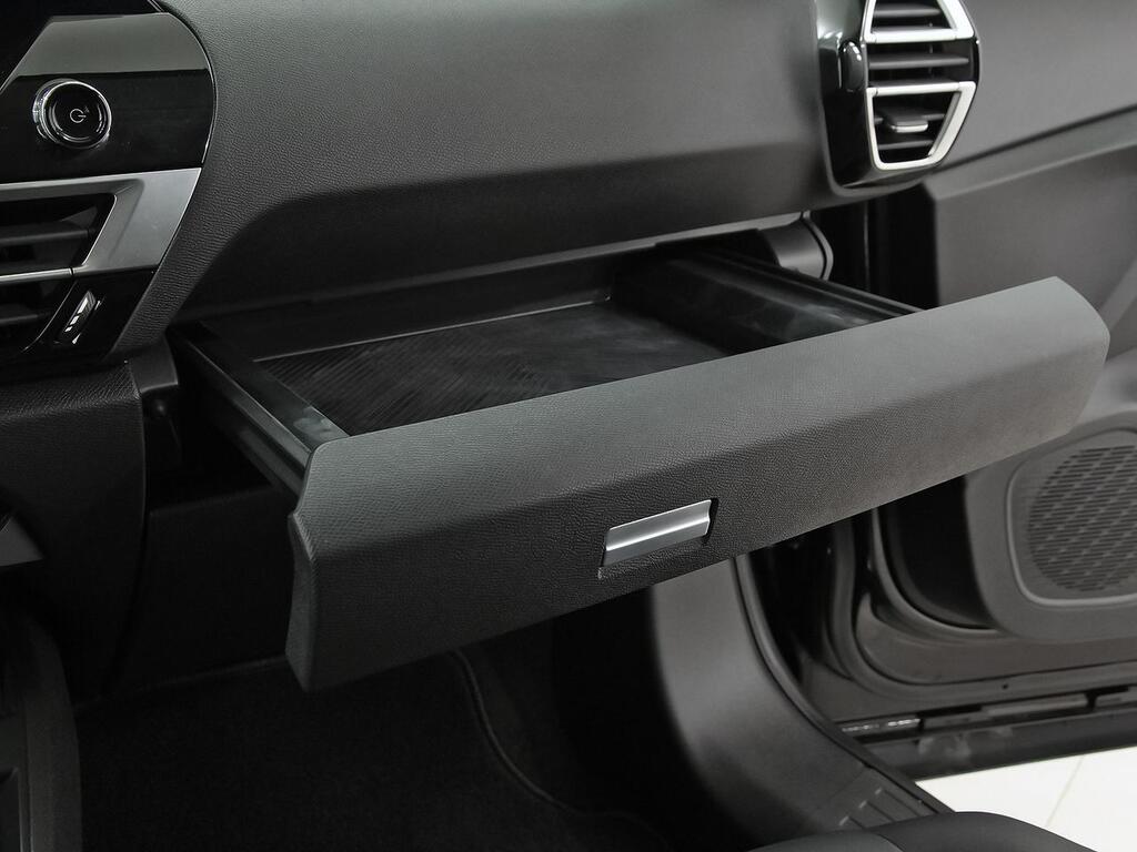 Citroën C4 PureTech 130 S&S 6v Plus 31