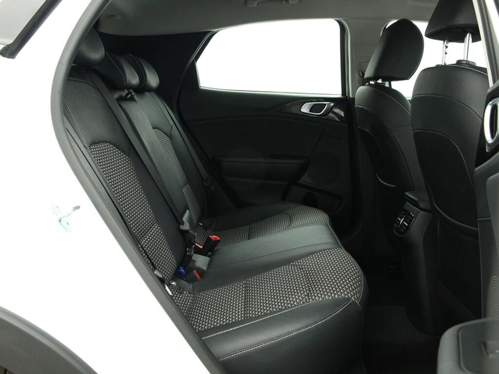 Kia XCeed 1.6 MHEV iMT Drive 100kW (136CV) 8