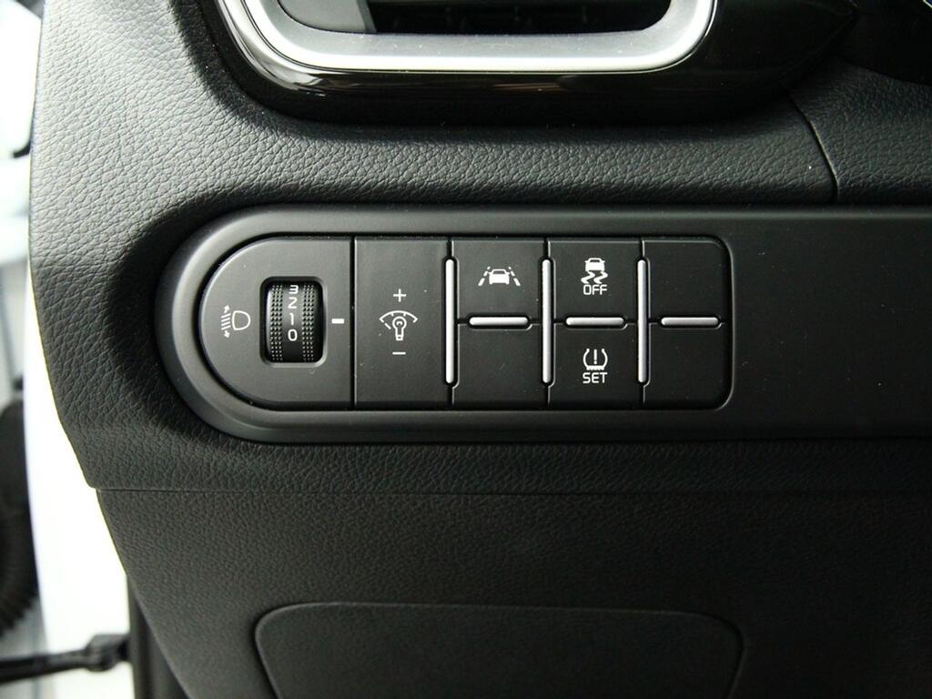 Kia XCeed 1.6 MHEV iMT Drive 100kW (136CV) 15