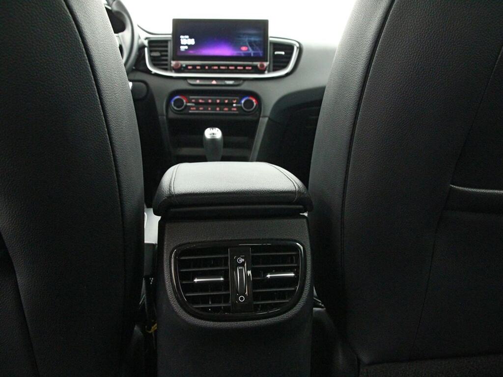 Kia XCeed 1.6 MHEV iMT Drive 100kW (136CV) 32