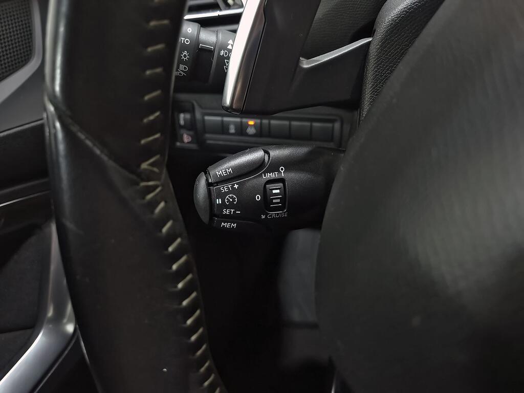 Peugeot 308 5p Allure 1.2 PureTech 96KW (130CV) EAT8 15