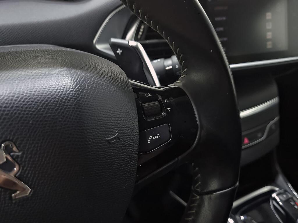 Peugeot 308 5p Allure 1.2 PureTech 96KW (130CV) EAT8 18