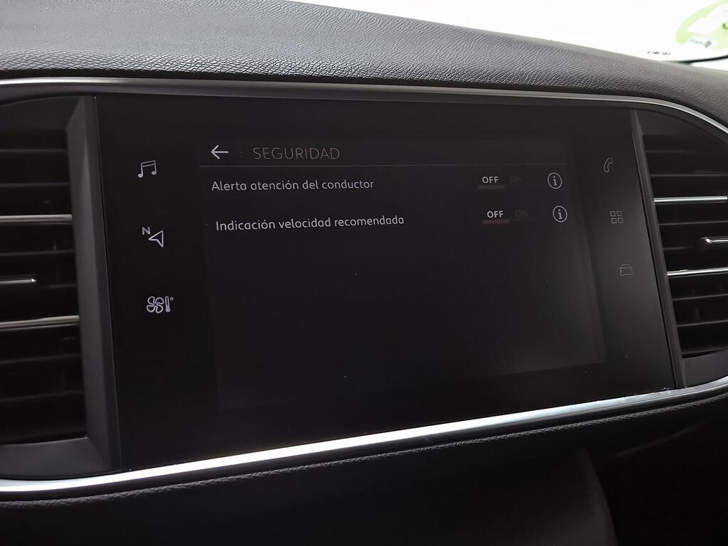 Peugeot 308 5p Allure 1.2 PureTech 96KW (130CV) EAT8 23