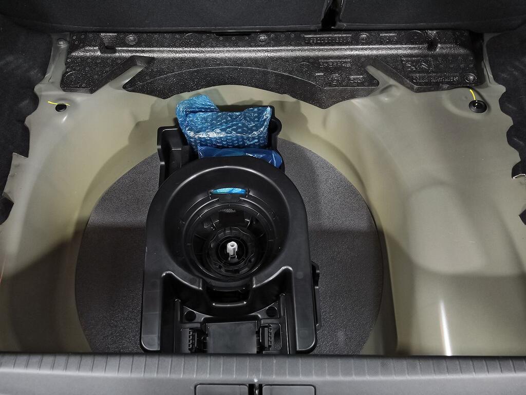 Peugeot 208 Active Puretech 100 37