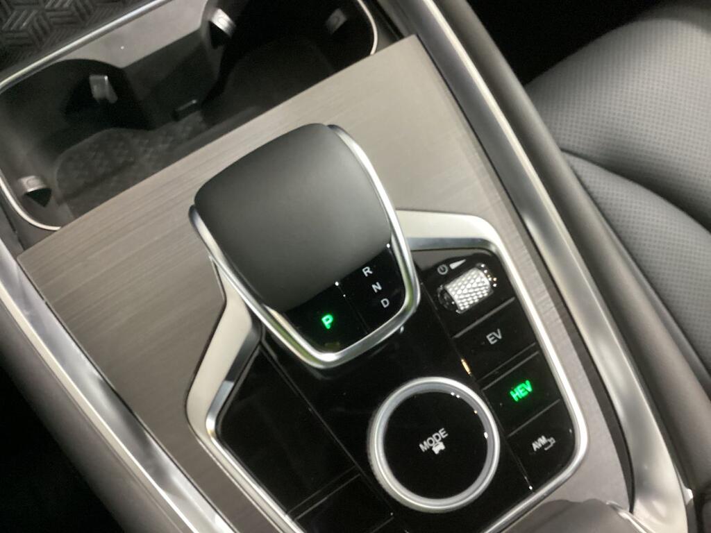 Ebro S700 1.5 TGDI PHEV Luxury E-CVT 21