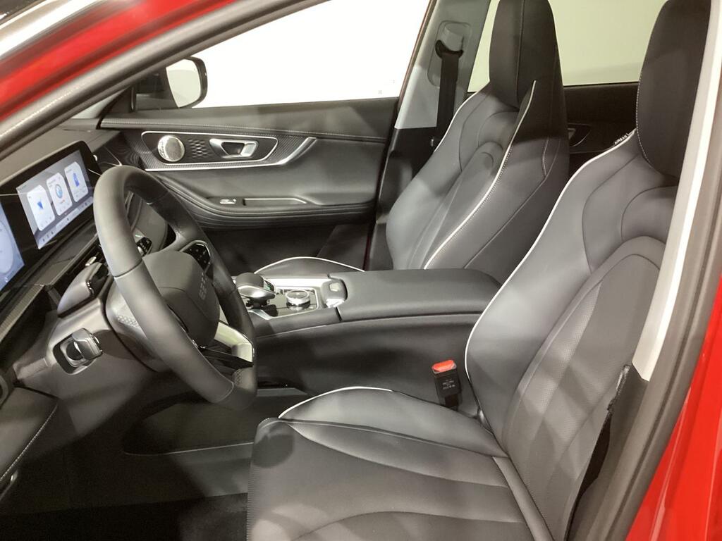 Ebro S700 1.5 TGDI PHEV Luxury E-CVT 8