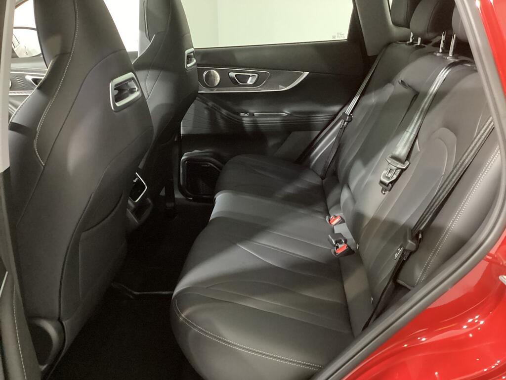 Ebro S700 1.5 TGDI PHEV Luxury E-CVT 9