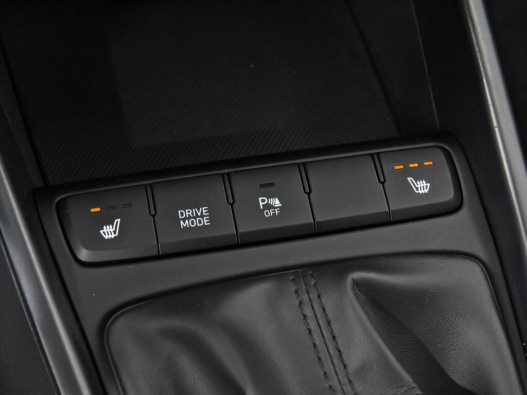 Hyundai i20 1.0 TGDI 74kW (100CV) Klass 27