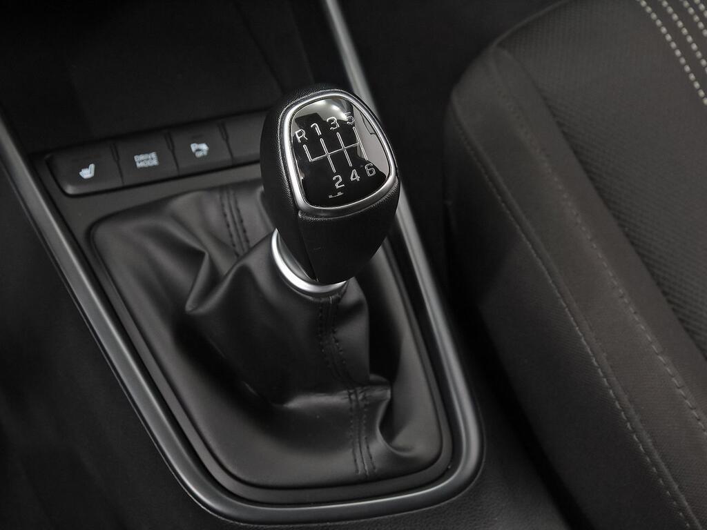 Hyundai i20 1.0 TGDI 74kW (100CV) Klass 28