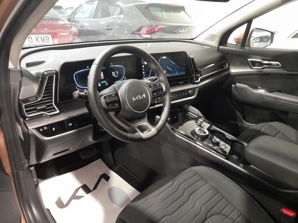 Kia Sportage 1.6 T-GDi MHEV 180CV Tech 4x4 DCT 29