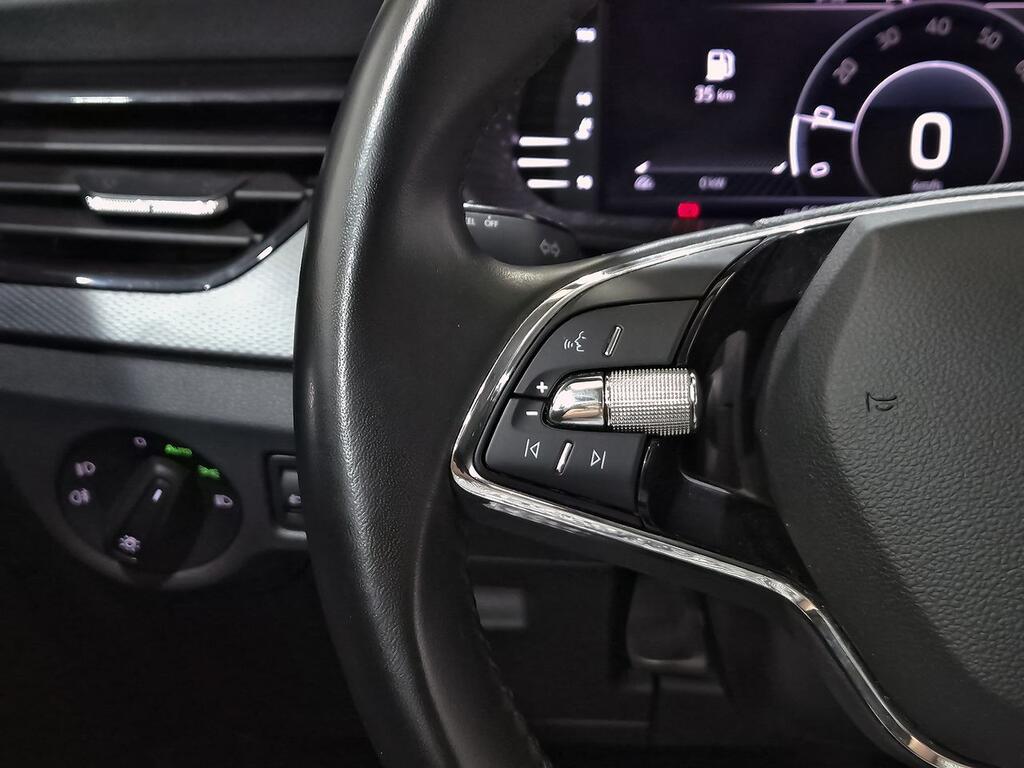 Skoda Scala 1.0 TSI 81KW (110 CV) Ambition 16