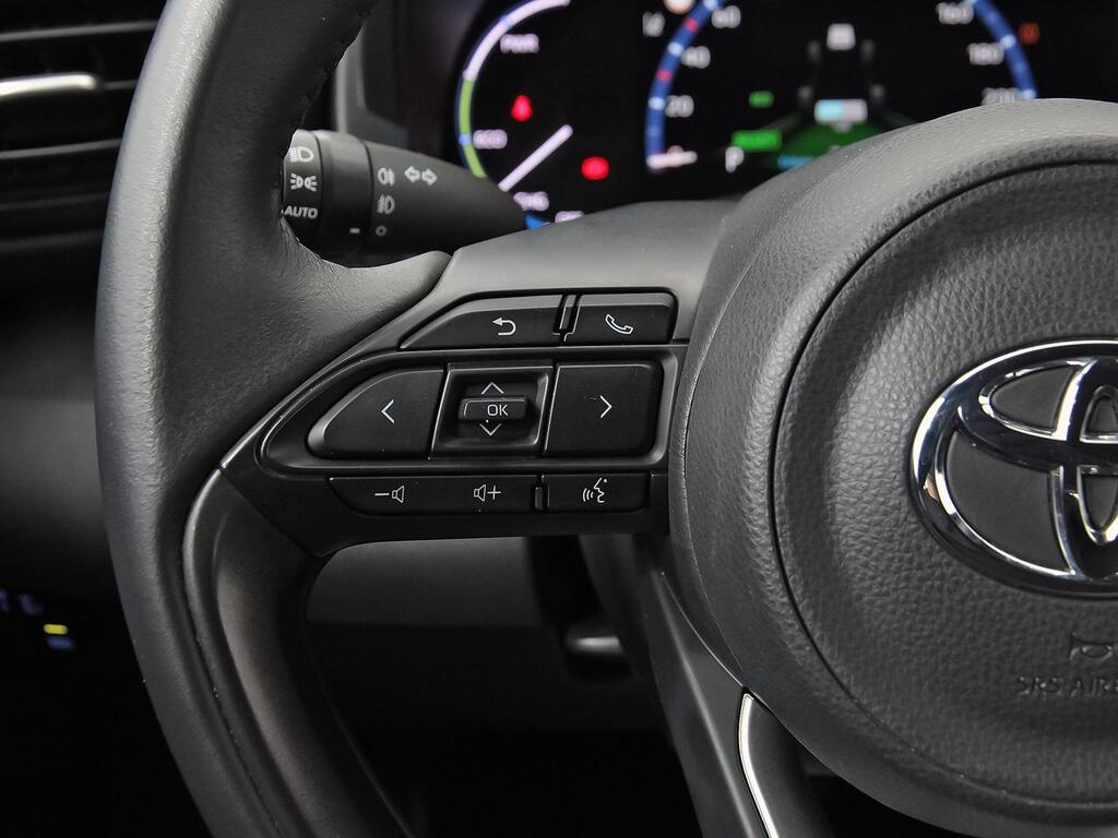 Toyota Yaris Cross 1.5 120H Active Tech 17