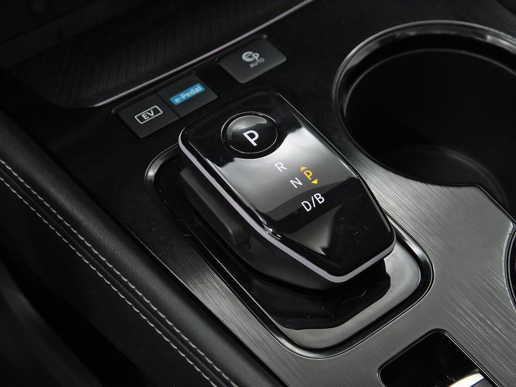 Nissan X-Trail 5pl 1.5 e-POWER 152kW 4x2 A/T Tekna 40