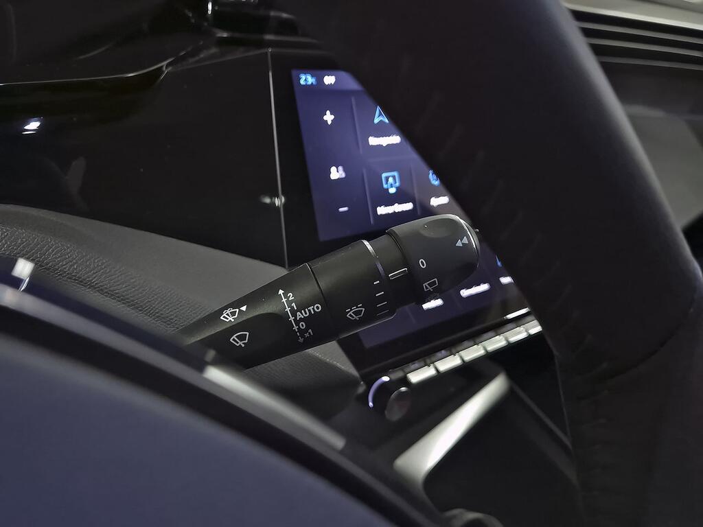 Peugeot 308 5P Allure PureTech 130 S&S MAN 15