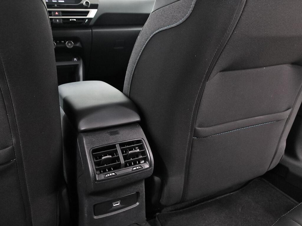 Citroën C4 Hybrid 136 e-DCS6 Plus 31