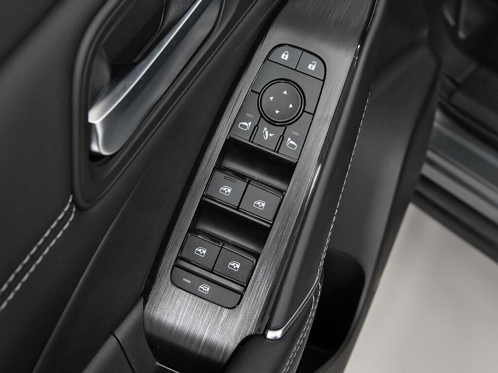 Nissan Qashqai DIG-T 116kW Xtronic N-Connecta 12