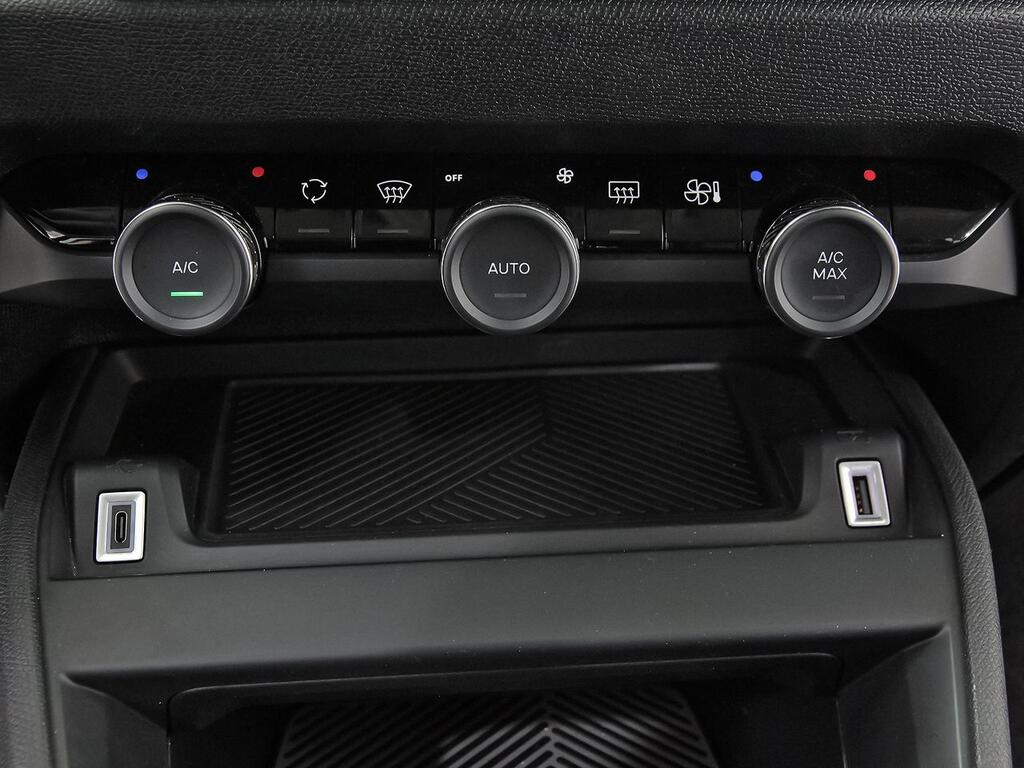 Citroën C4 X Hybrid 136 e-DCS6 Plus 33