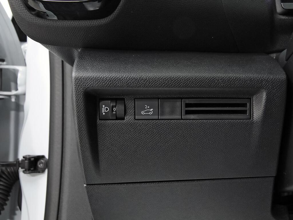 Citroën C4 X Hybrid 136 e-DCS6 Plus 14