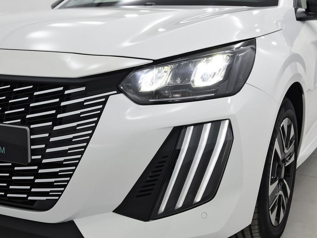 Peugeot 208 Allure HYBRID 100 eDCS6 34