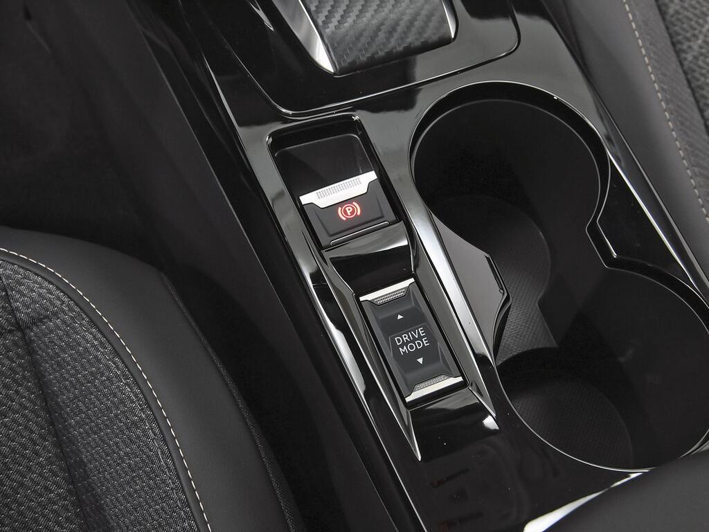 Peugeot 208 Allure HYBRID 100 eDCS6 32