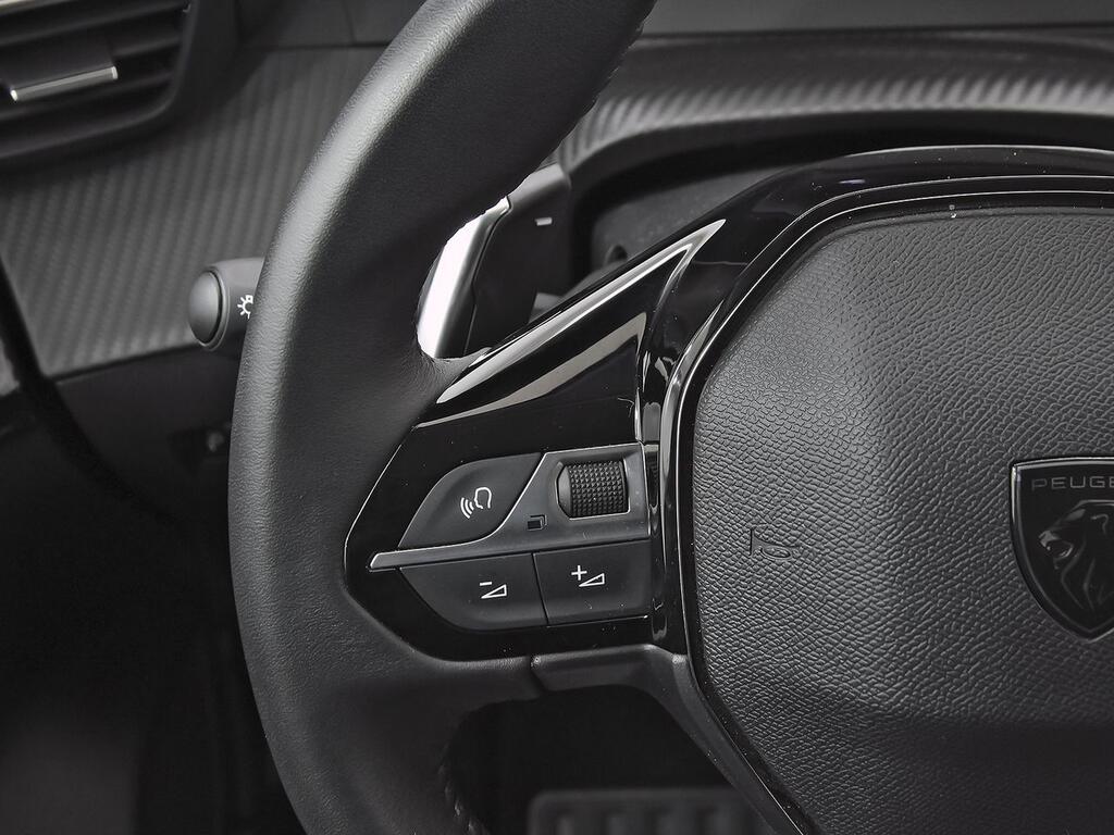 Peugeot 208 Allure HYBRID 100 eDCS6 18