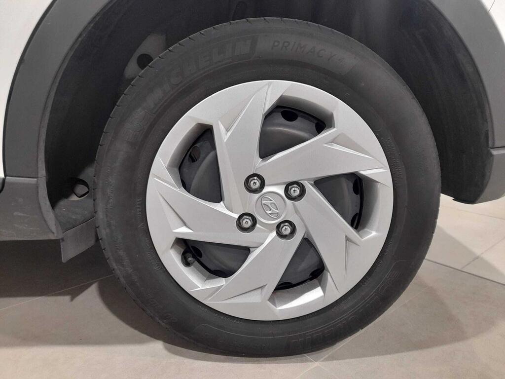 Hyundai Bayon 1.2 MPI Essence 13