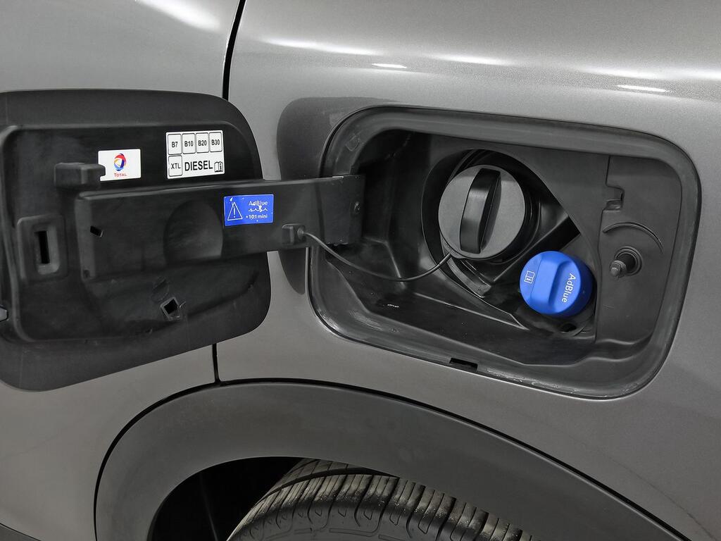 Citroën C4 BlueHDi 110 S&S 6v Feel 33